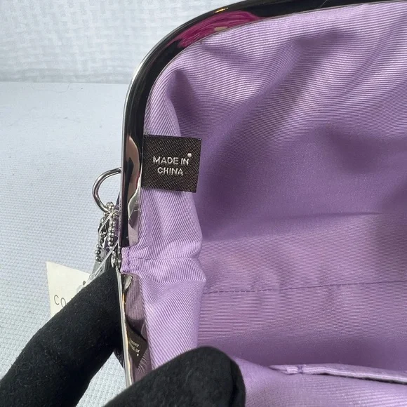 NWT Coach Kisslock Clutch / Wristlet with Matching Cardholder - Picture 12 of 16